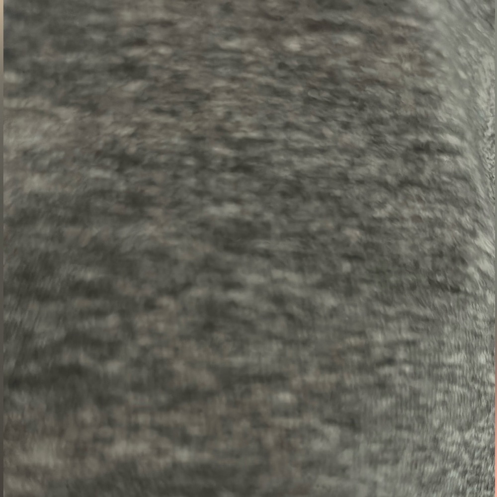Lululemon Pace Breaker 9" inseam
Heathered Grey * Liner - Picture 15 of 15